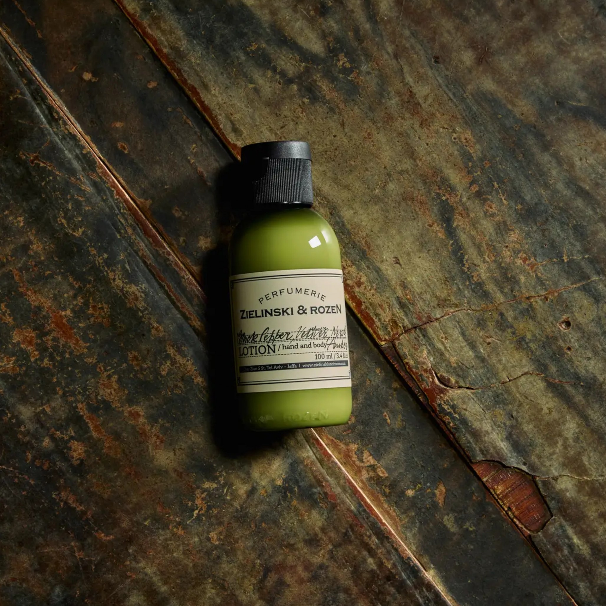 Лосьон для рук и тела  Black Pepper, Vetiver, Neroli, Amber 100 мл