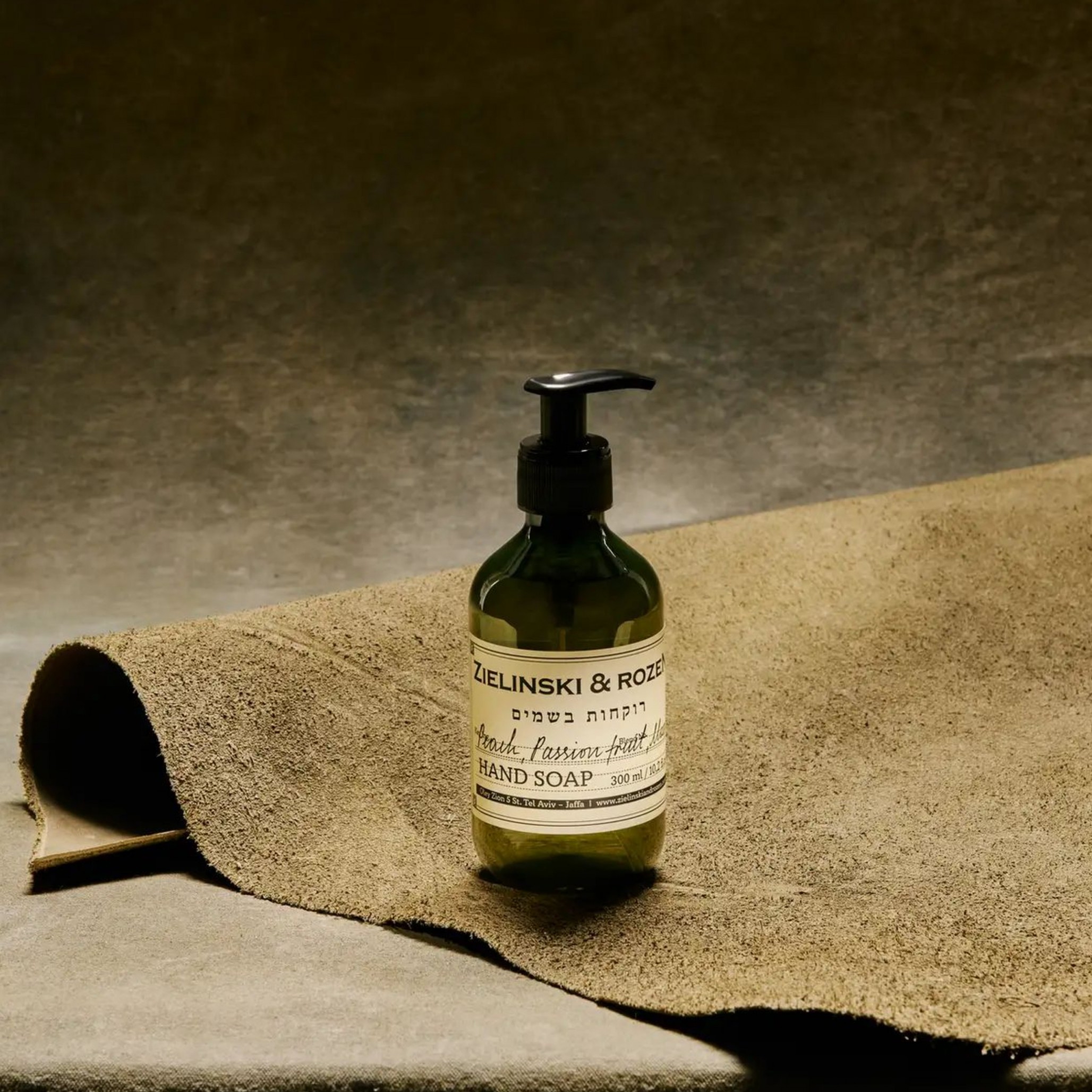 Жидкое мыло Peach, Passion fruit, Musk (300 мл)